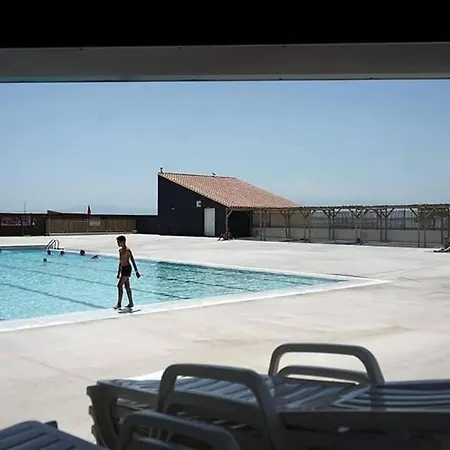 Studio Avec Terrasse, Vue Sur L'etang Et Piscine Apartamento Le Barcarès