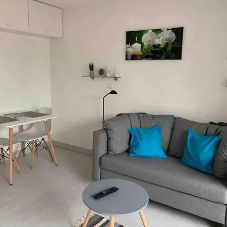 Apartamento Studio Avec Terrasse, Vue Sur L'etang Et Piscine